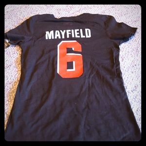 Baker Mayfield Women’s top